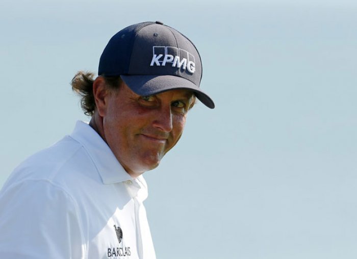 WGC-MEXICO: Mickelson mezi šesti lídry