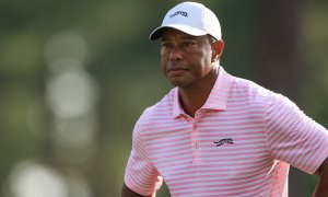 Další obrovská smůla. Woods si přetrhl achillovku a na Masters bude scházet