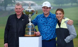 MacIntyre po boku svého otce získal premiérový titul na PGA Tour