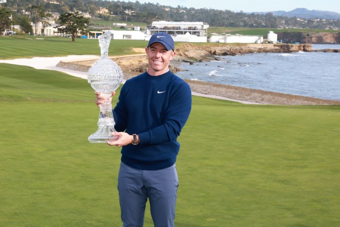 McIlroy v evropském souboji zdolal Lowryho a Straku a konečně se dočkal na Pebble Beach