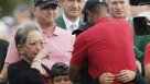 Ještě před týdnem společně na TGL hýřili úsměvy. Tiger Woods přišel o milovanou maminku